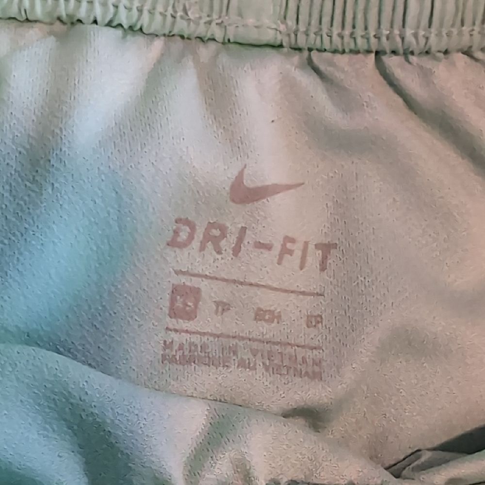 Nike Women's Mint Green Athletic Shorts Dri-Fit Size XS - Picture 6 of 12